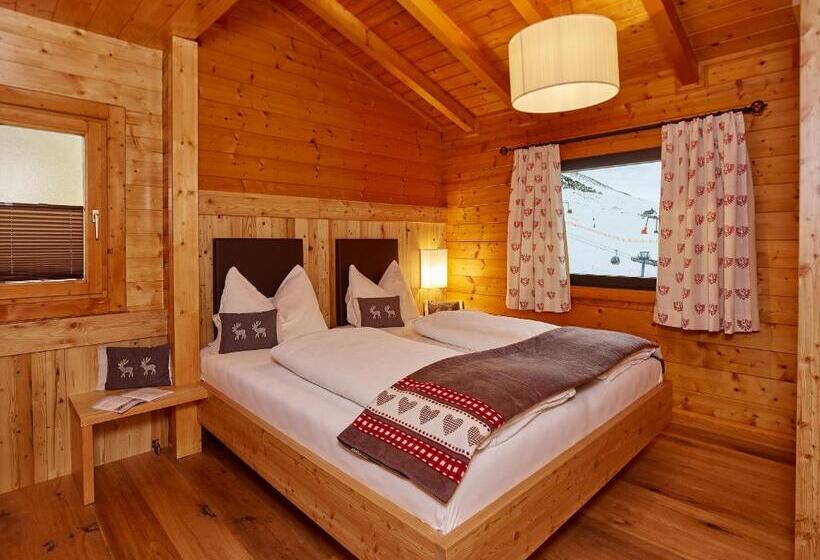 هتل Garni Kristall