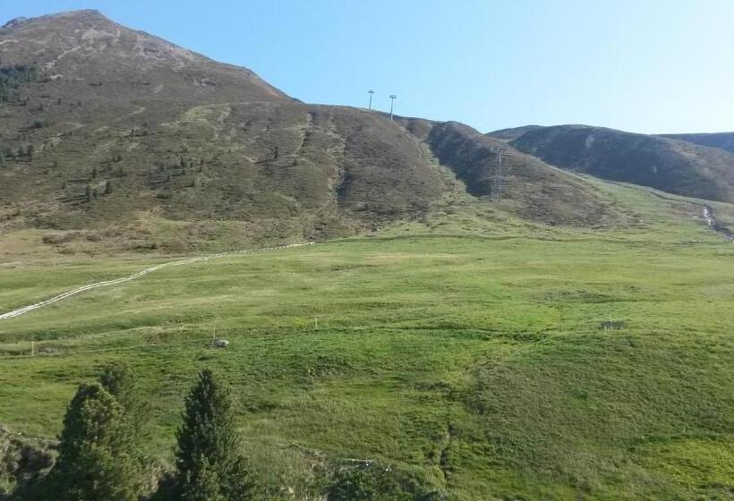 هتل Garni Kristall