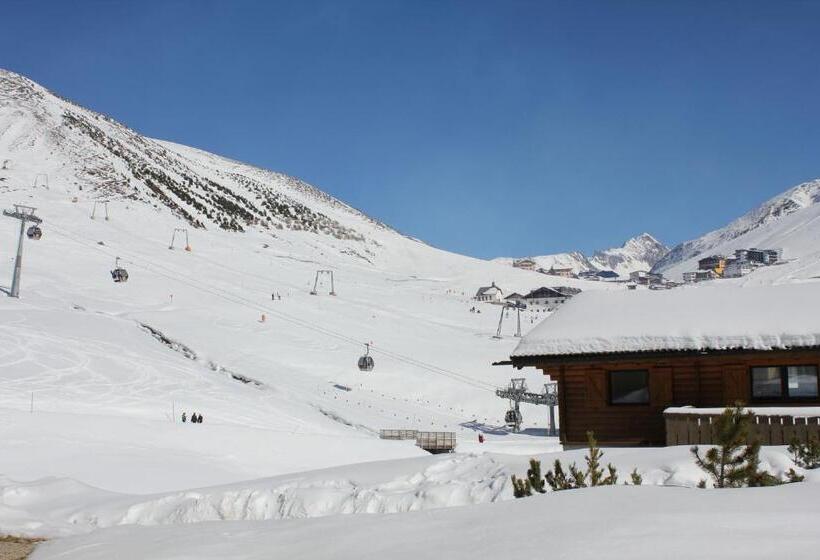 هتل Garni Kristall