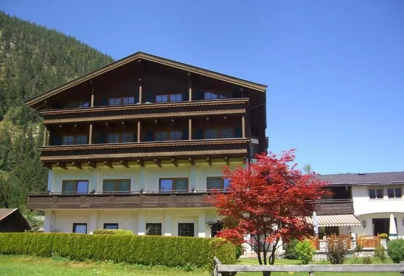 ホテル Salzburgerhof Jugend Und Familien
