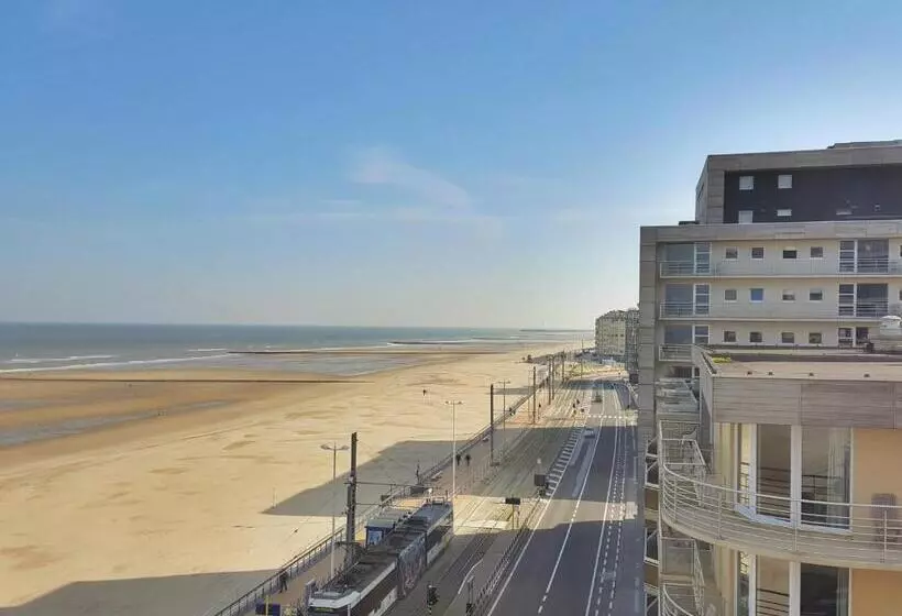 هتل Vayamundo Oostende