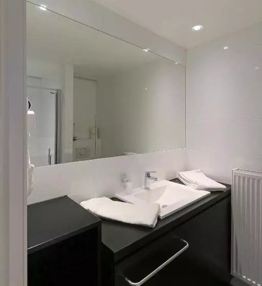 هتل Vayamundo Oostende