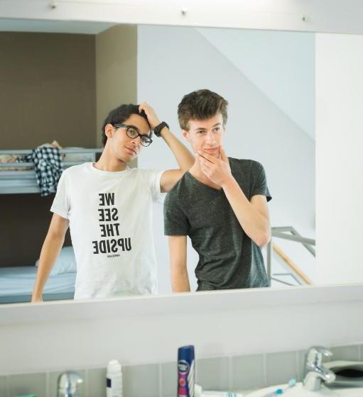 Jacques Brel Youth Hostel