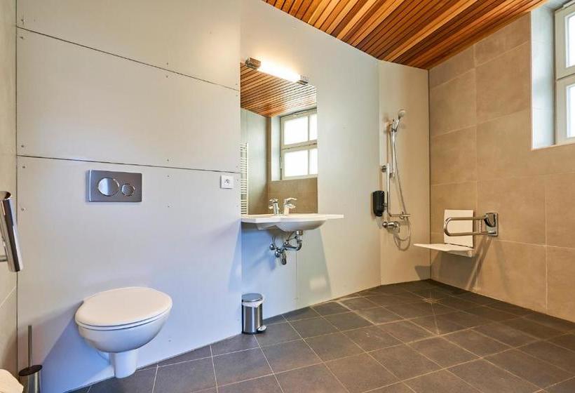 Jacques Brel Youth Hostel