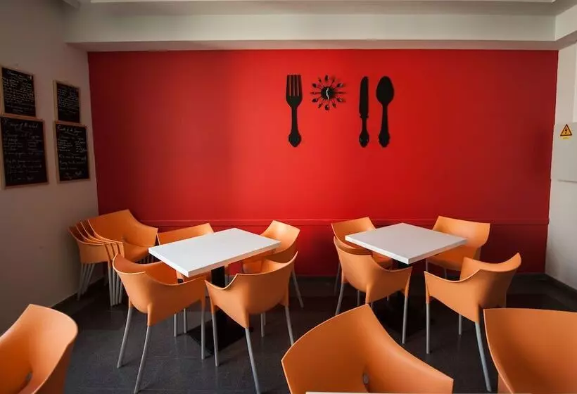 Hi Brussels Jacques Brel Hostel