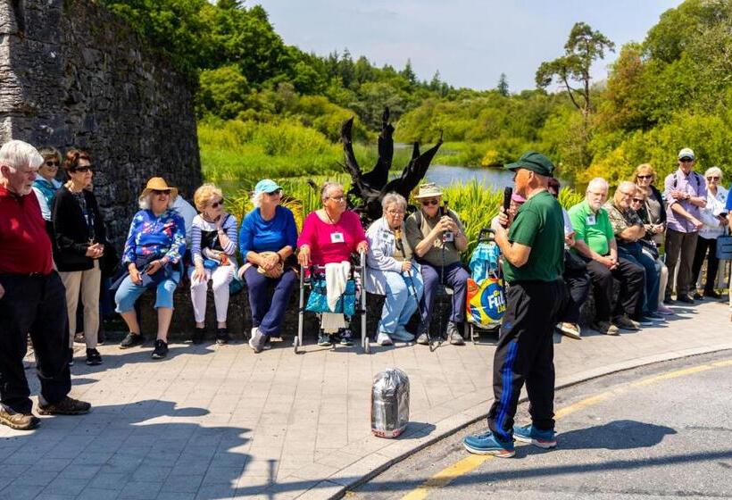 Michaeleen's Manor B&b