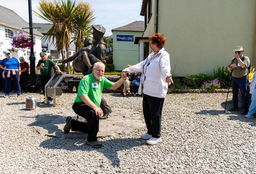 Michaeleen's Manor B&b