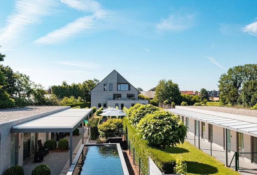 مبيت وإفطار Abalona Hotel & Apartments