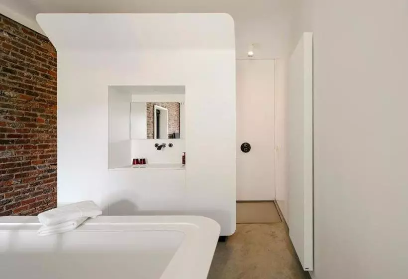 B&b Bed And Beyond