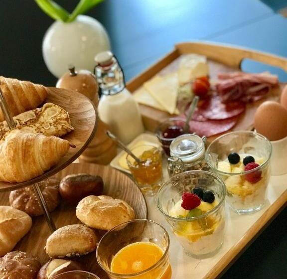 B&b Yellow Submarine