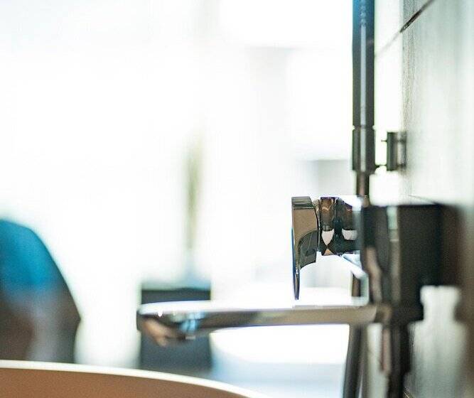 مبيت وإفطار Abalona Hotel & Apartments