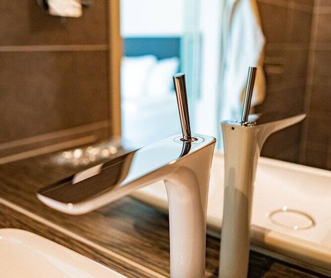 مبيت وإفطار Abalona Hotel & Apartments