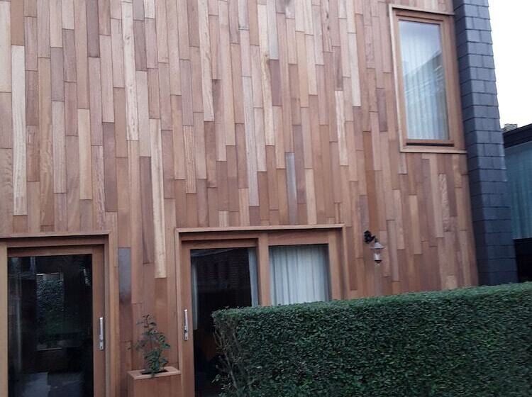 ベッドアンドブレックファースト Art Of Dreams Deluxe 4 Stars