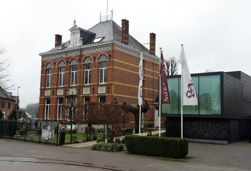 ベッドアンドブレックファースト Art Of Dreams Deluxe 4 Stars