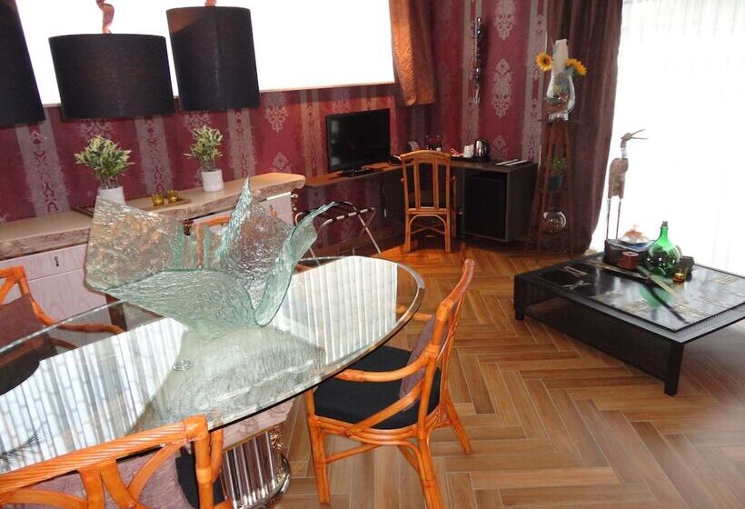 ベッドアンドブレックファースト Art Of Dreams Deluxe 4 Stars