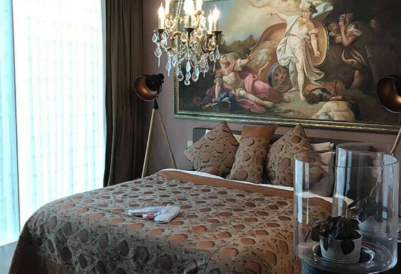 ベッドアンドブレックファースト Art Of Dreams Deluxe 4 Stars