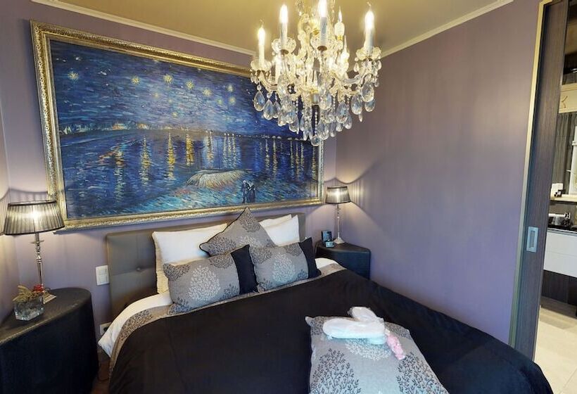 ベッドアンドブレックファースト Art Of Dreams Deluxe 4 Stars