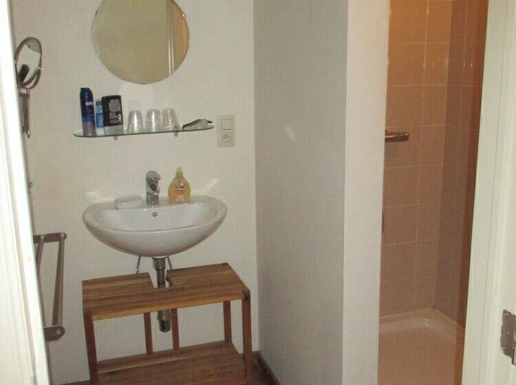 تختخواب و صبحانه Het Sprankelend Toeval