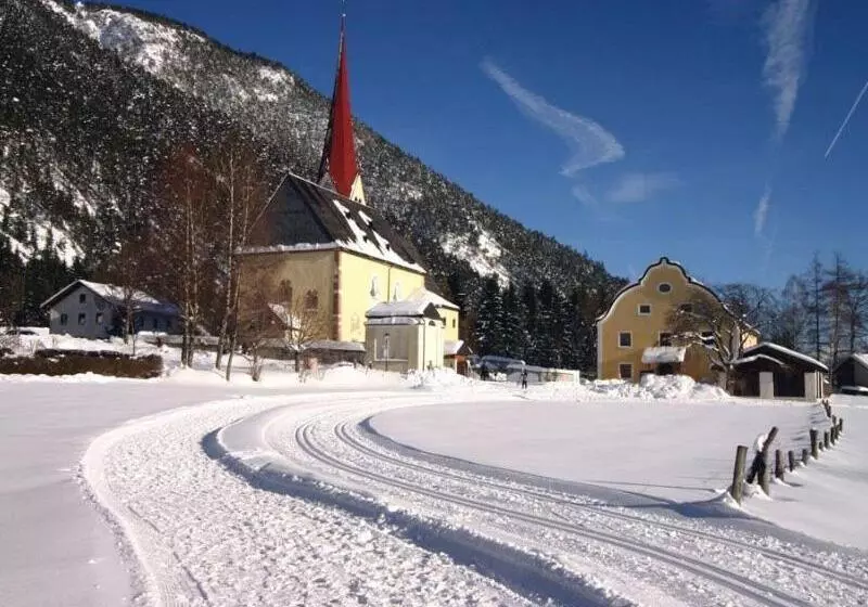 تختخواب و صبحانه Landhaus Mayr