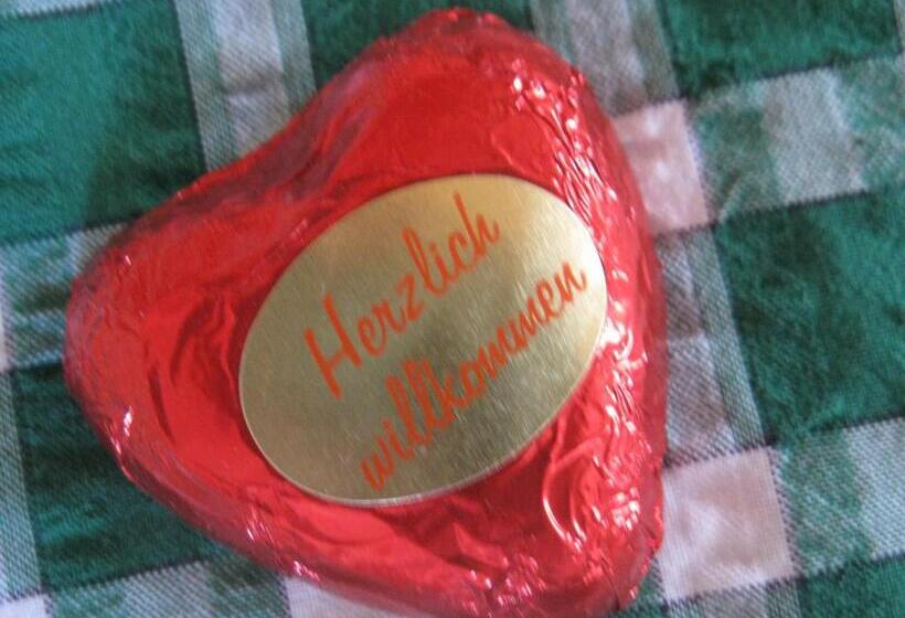 تختخواب و صبحانه Malernhof