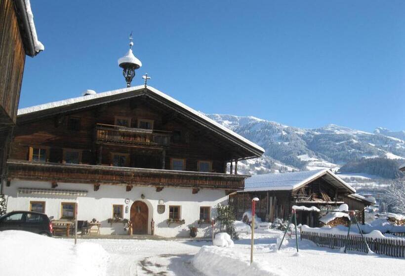 تختخواب و صبحانه Malernhof