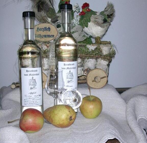 تختخواب و صبحانه Malernhof