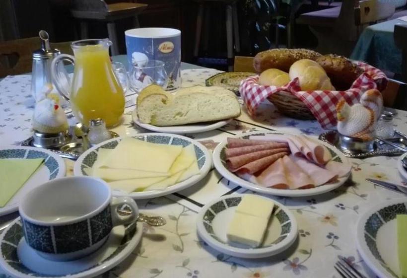 ベッドアンドブレックファースト Privatpension Gosaukammblick