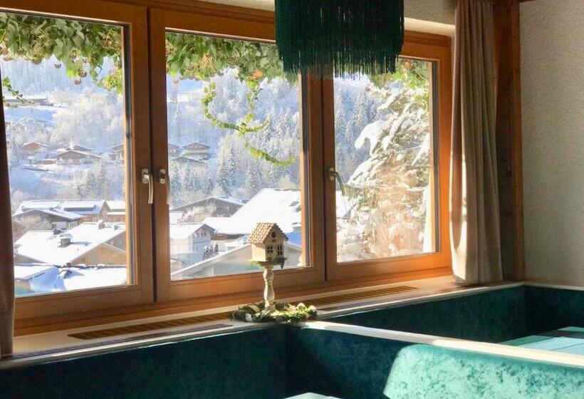 تختخواب و صبحانه Villa Oxa Boutique Design