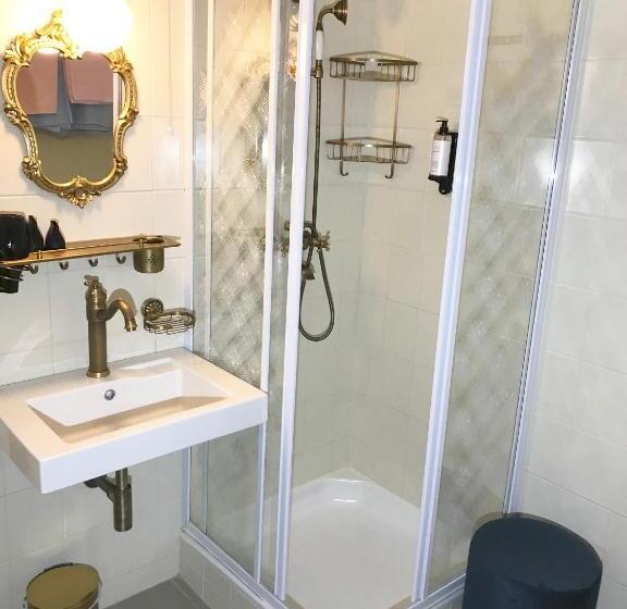 تختخواب و صبحانه Villa Oxa Boutique Design