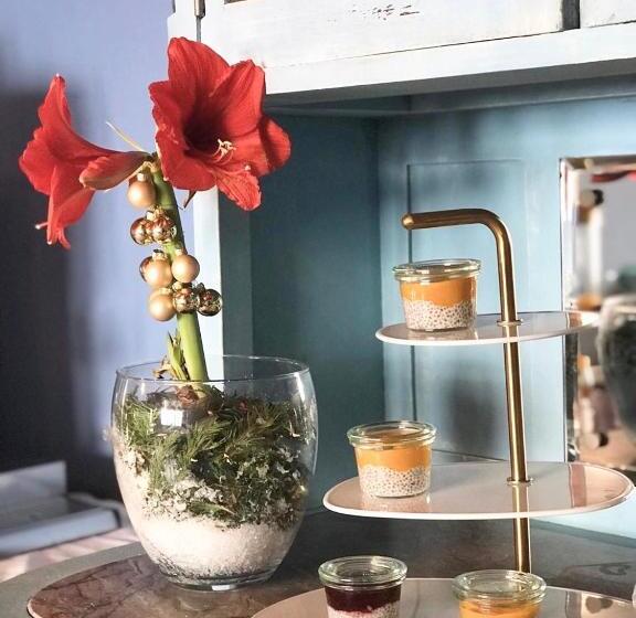 تختخواب و صبحانه Villa Oxa Boutique Design