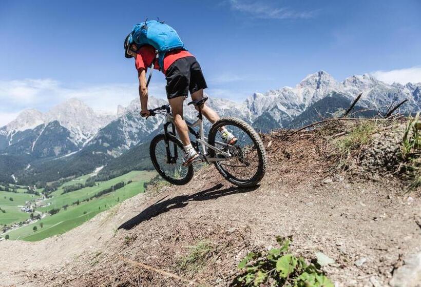 تختخواب و صبحانه Villa Oxa Boutique Design