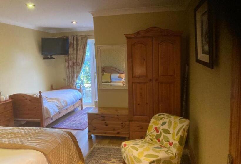 Evergreen Bed & Breakfast