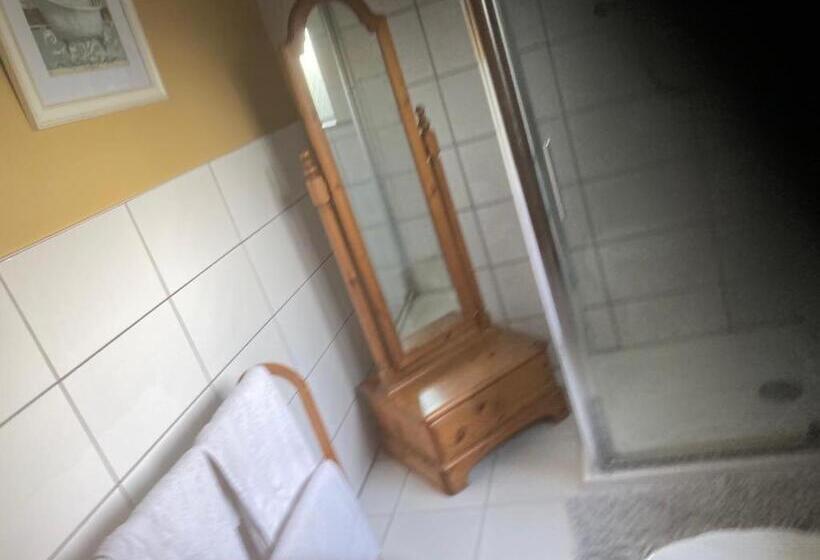 Evergreen Bed & Breakfast