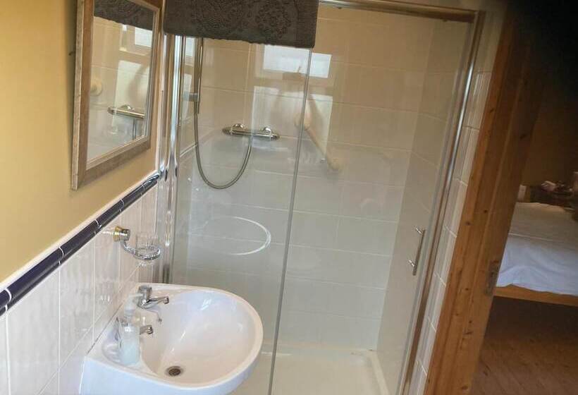 Evergreen Bed & Breakfast