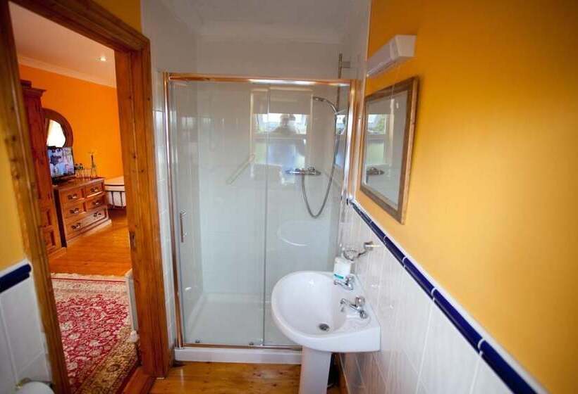 Evergreen Bed & Breakfast