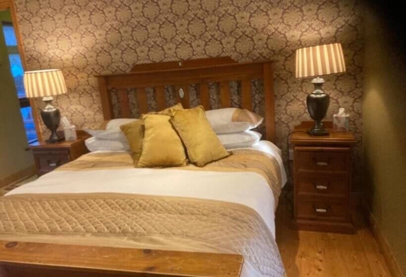 Evergreen Bed & Breakfast