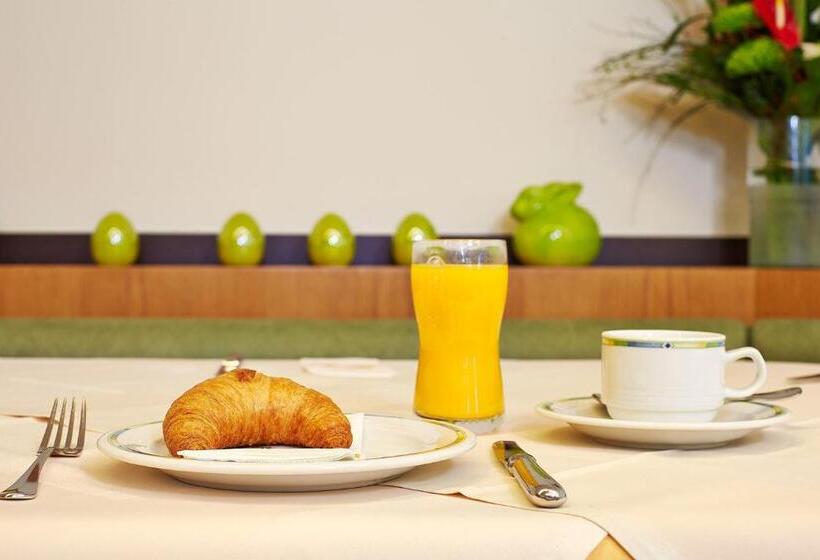 فندق Garni Maria Theresia