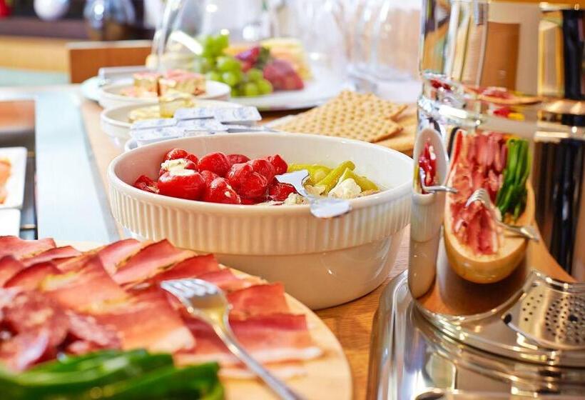 فندق Garni Maria Theresia