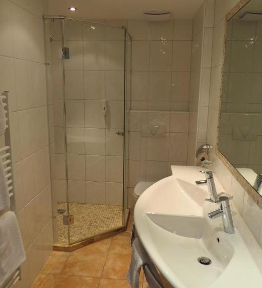 בית מלון כפרי Rösslwirt