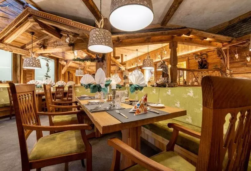 Schlosshotel Lacknerhof