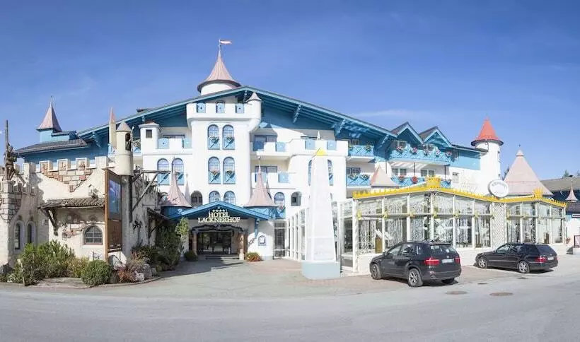 Schlosshotel Lacknerhof