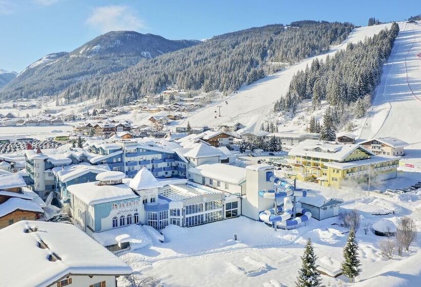 Schlosshotel Lacknerhof