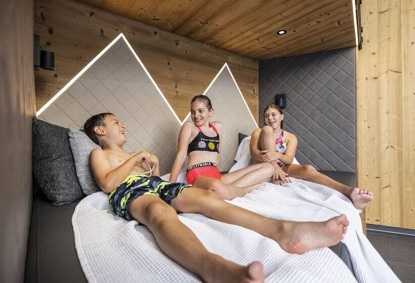 Schlosshotel Lacknerhof