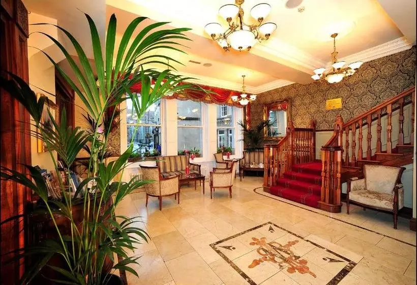 Hotel Westenra Arms