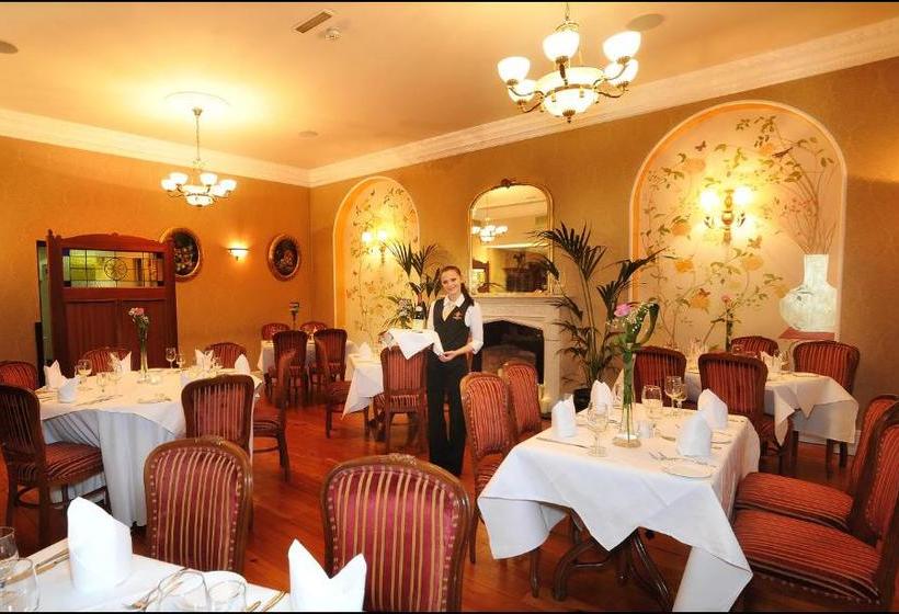 Отель Westenra Arms