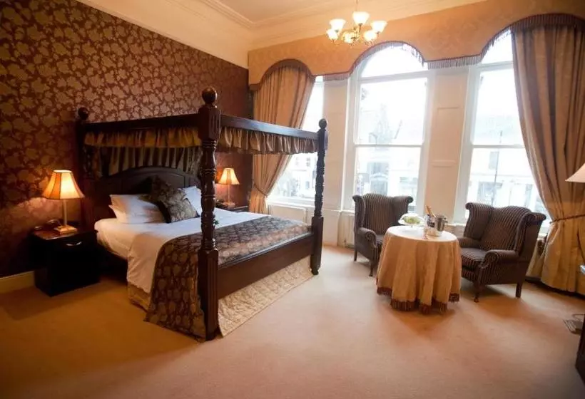 Hotel Westenra Arms