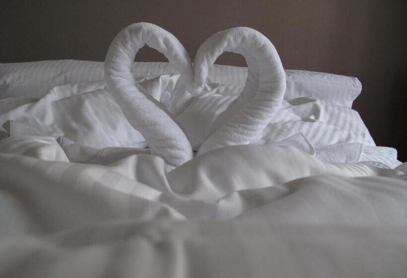 בית מלון כפרי Zum Heiligen Geist