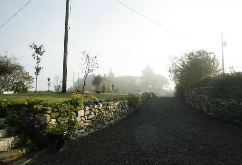 Kilcommon Lodge Holiday Hostel