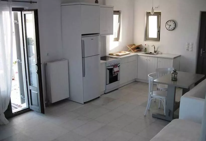 Aeraki Villas