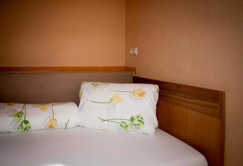 Bed and Breakfast Pension Handle